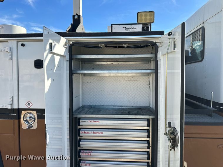 image for item DQ6595 2016 Kenworth T370 utility / service truck