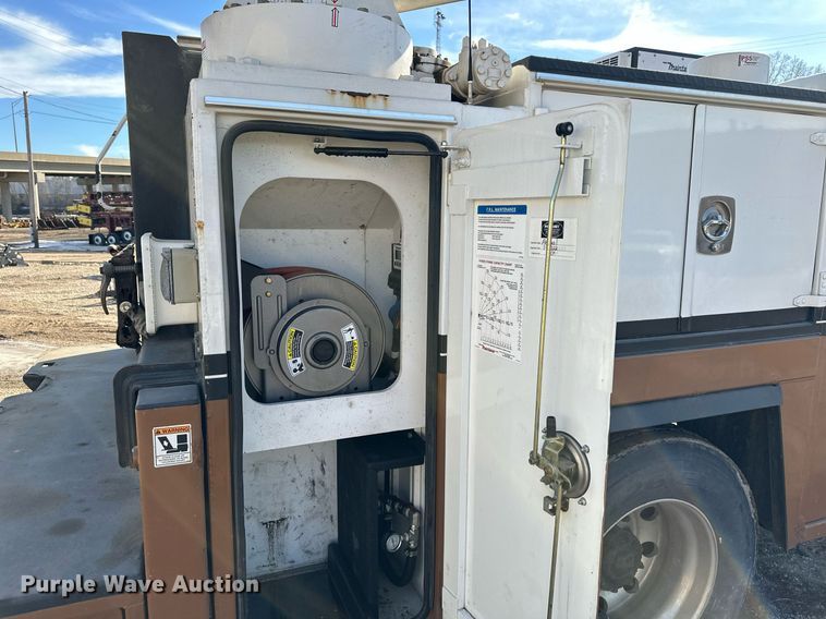 image for item DQ6595 2016 Kenworth T370 utility / service truck