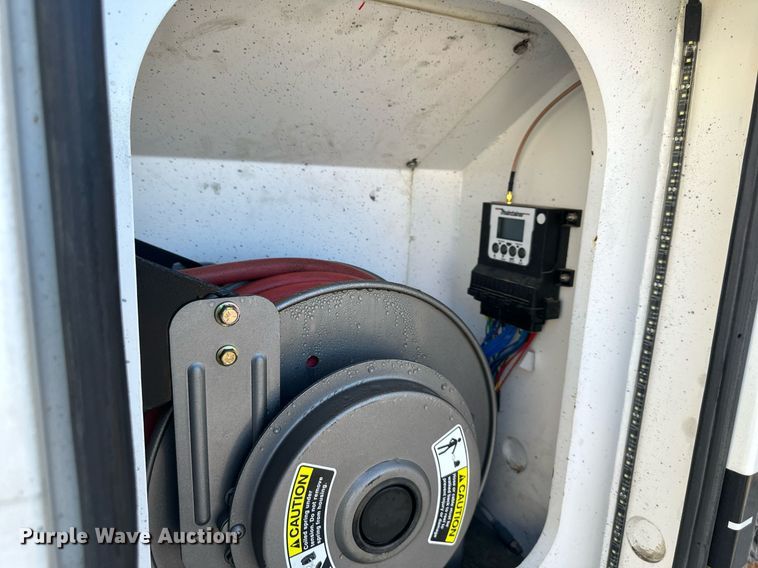 image for item DQ6595 2016 Kenworth T370 utility / service truck