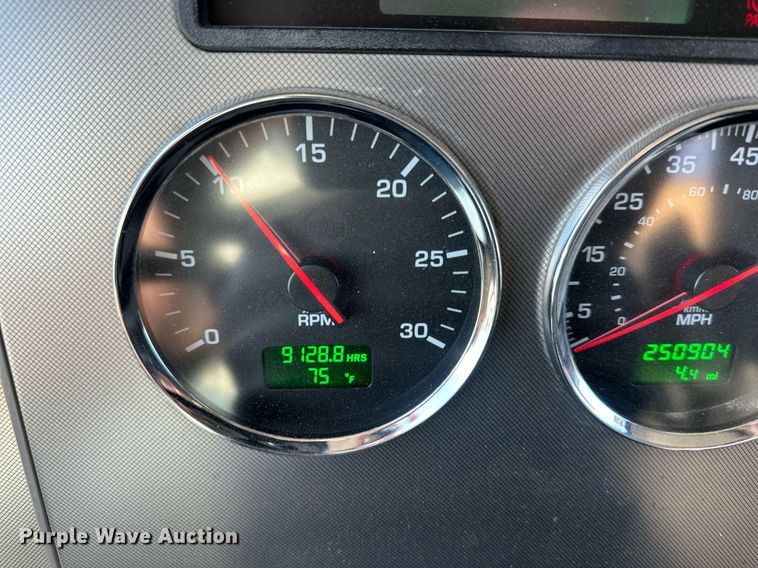 image for item DQ6595 2016 Kenworth T370 utility / service truck