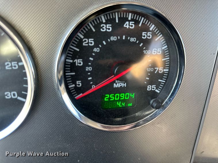 image for item DQ6595 2016 Kenworth T370 utility / service truck