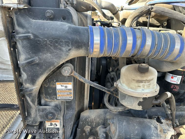 image for item DQ6595 2016 Kenworth T370 utility / service truck