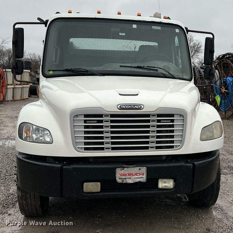 image for item DQ6600 2008 Freightliner M2 utility/dump bed