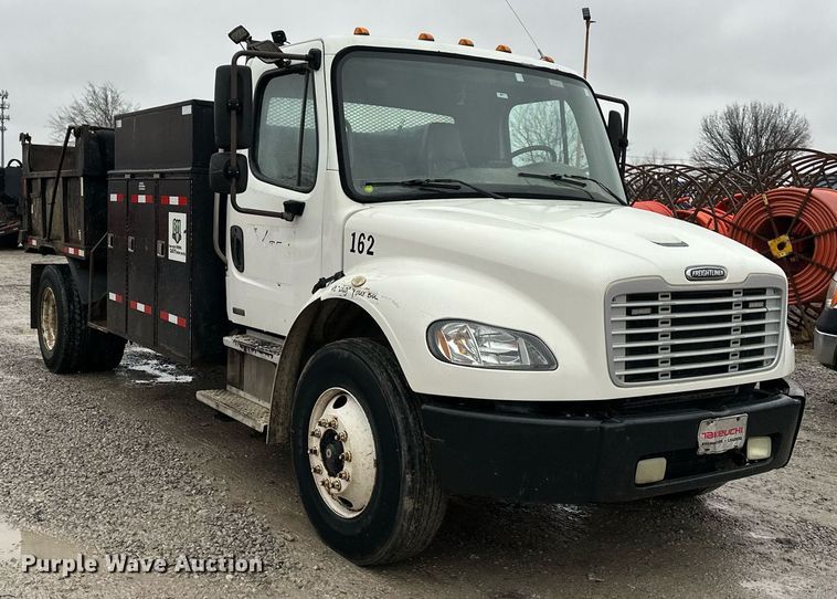 image for item DQ6600 2008 Freightliner M2 utility/dump bed