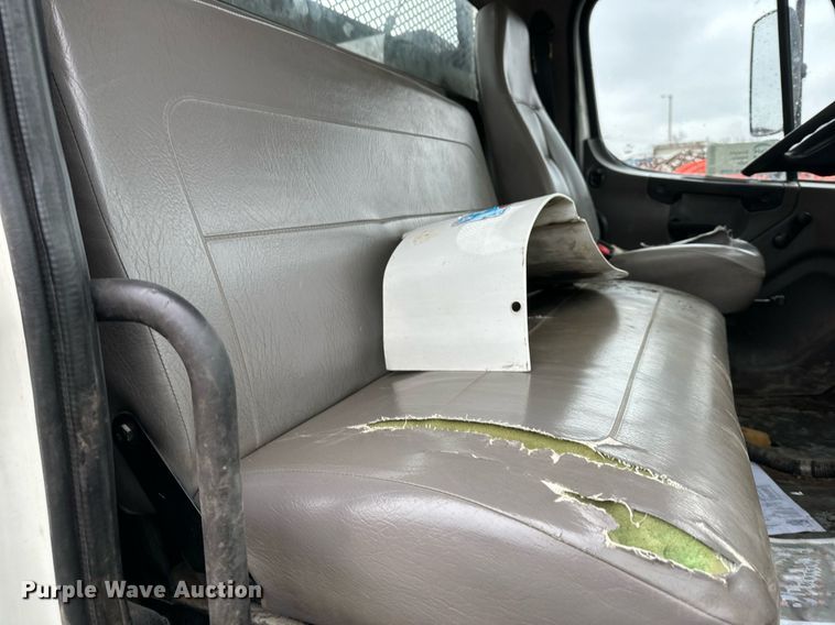 image for item DQ6600 2008 Freightliner M2 utility/dump bed