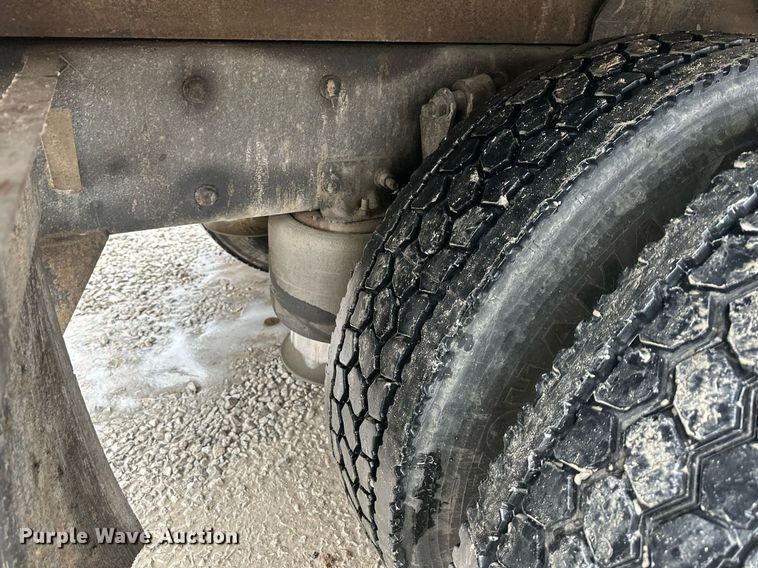 image for item DQ6600 2008 Freightliner M2 utility/dump bed