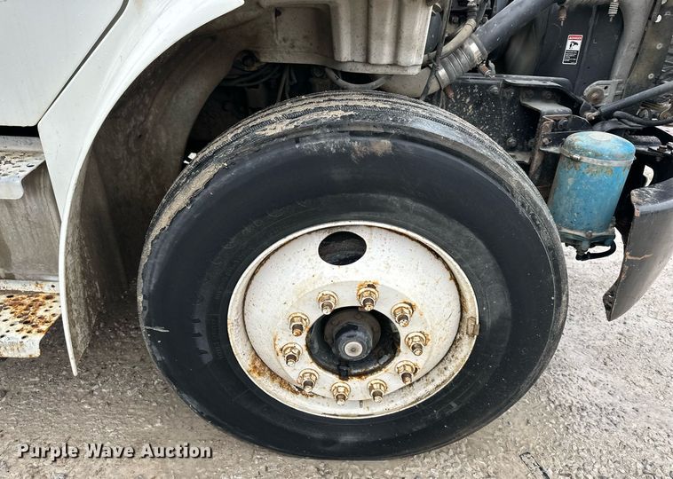 image for item DQ6600 2008 Freightliner M2 utility/dump bed