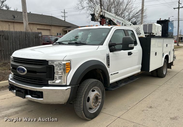 image for item DQ6611 2017 Ford F550 Super Duty utility / service truck
