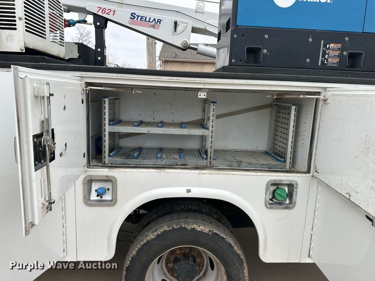 image for item DQ6611 2017 Ford F550 Super Duty utility / service truck