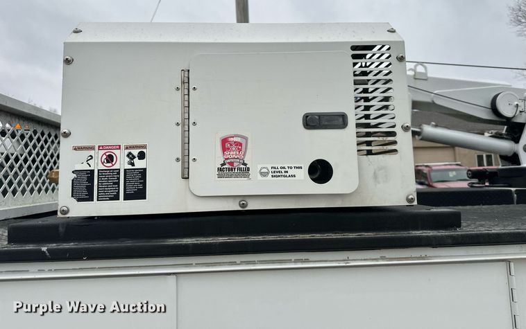 image for item DQ6611 2017 Ford F550 Super Duty utility / service truck