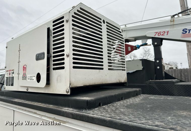 image for item DQ6611 2017 Ford F550 Super Duty utility / service truck