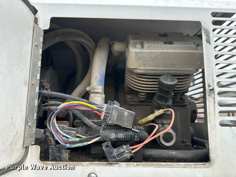 image for item DQ6611 2017 Ford F550 Super Duty utility / service truck