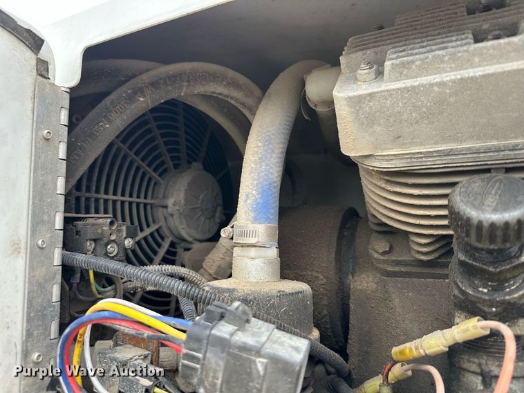 image for item DQ6611 2017 Ford F550 Super Duty utility / service truck