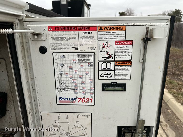 image for item DQ6611 2017 Ford F550 Super Duty utility / service truck