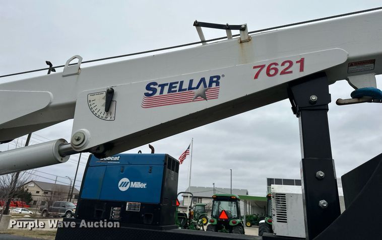 image for item DQ6611 2017 Ford F550 Super Duty utility / service truck