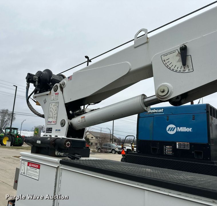 image for item DQ6611 2017 Ford F550 Super Duty utility / service truck