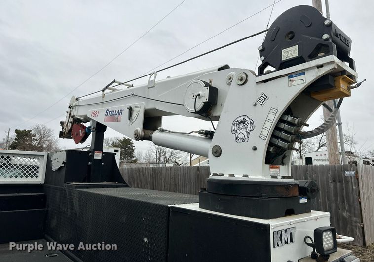 image for item DQ6611 2017 Ford F550 Super Duty utility / service truck