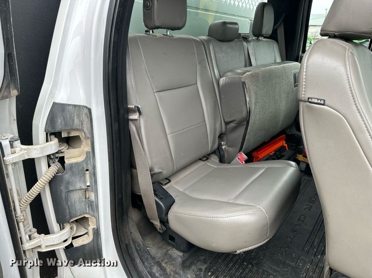 image for item DQ6611 2017 Ford F550 Super Duty utility / service truck