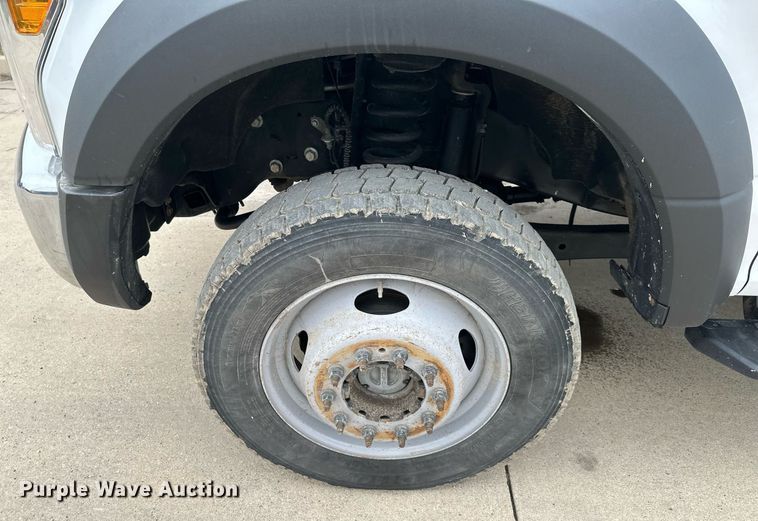 image for item DQ6611 2017 Ford F550 Super Duty utility / service truck
