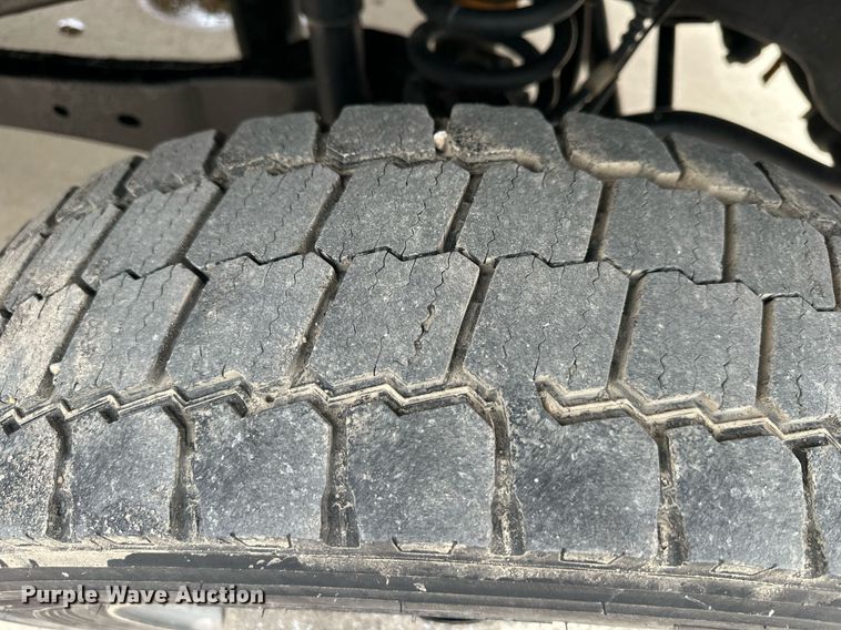 image for item DQ6611 2017 Ford F550 Super Duty utility / service truck