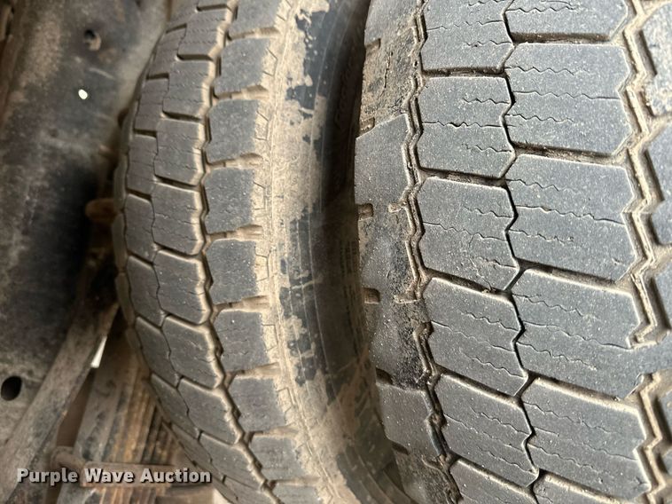 image for item DQ6611 2017 Ford F550 Super Duty utility / service truck