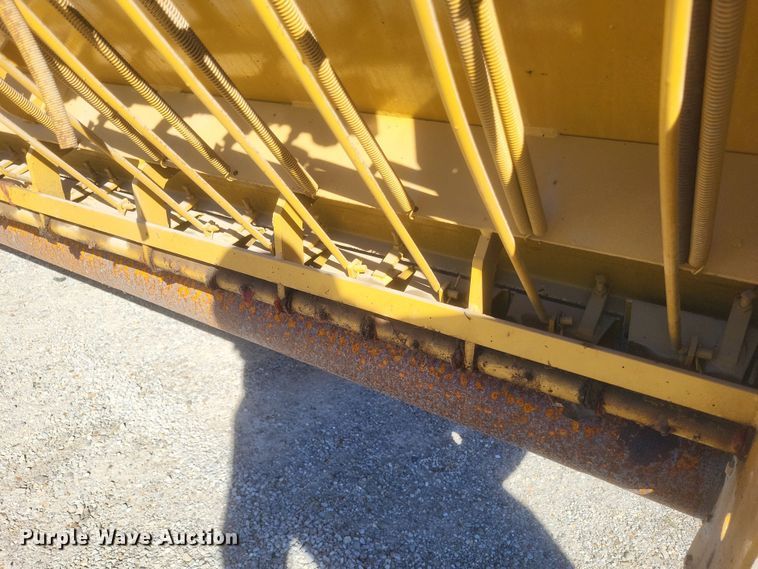 image for item DS5210 1990 Etnyre chip spreader