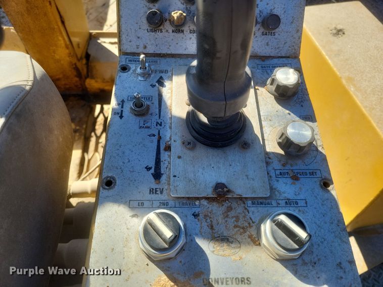 image for item DS5210 1990 Etnyre chip spreader