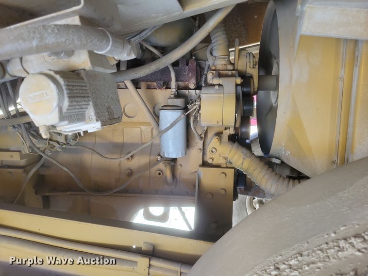 image for item DS5210 1990 Etnyre chip spreader