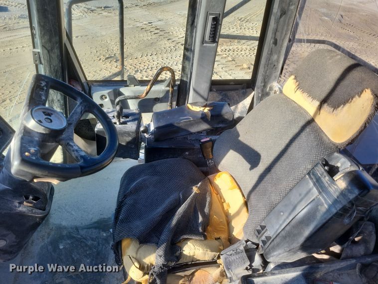 image for item DS5211 1998 Caterpillar 980G wheel loader