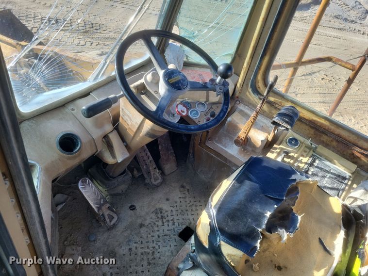 image for item DS5212 1981 Caterpillar 980C wheel loader