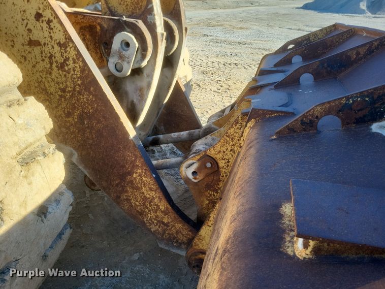 image for item DS5212 1981 Caterpillar 980C wheel loader