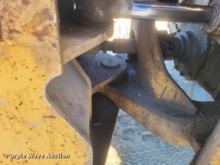 image for item DS5212 1981 Caterpillar 980C wheel loader