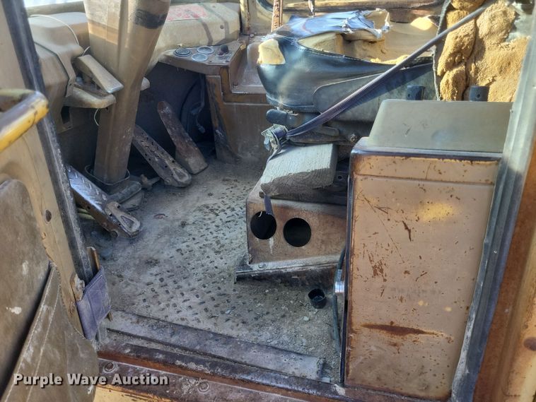image for item DS5212 1981 Caterpillar 980C wheel loader