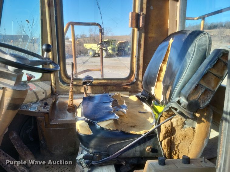 image for item DS5212 1981 Caterpillar 980C wheel loader