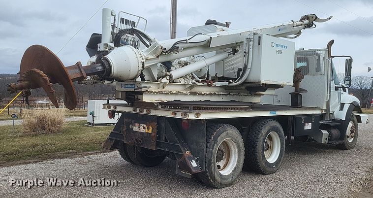 image for item DS5221 2010 International 7400 SBA pressure digger truck