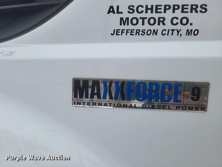 image for item DS5221 2010 International 7400 SBA pressure digger truck