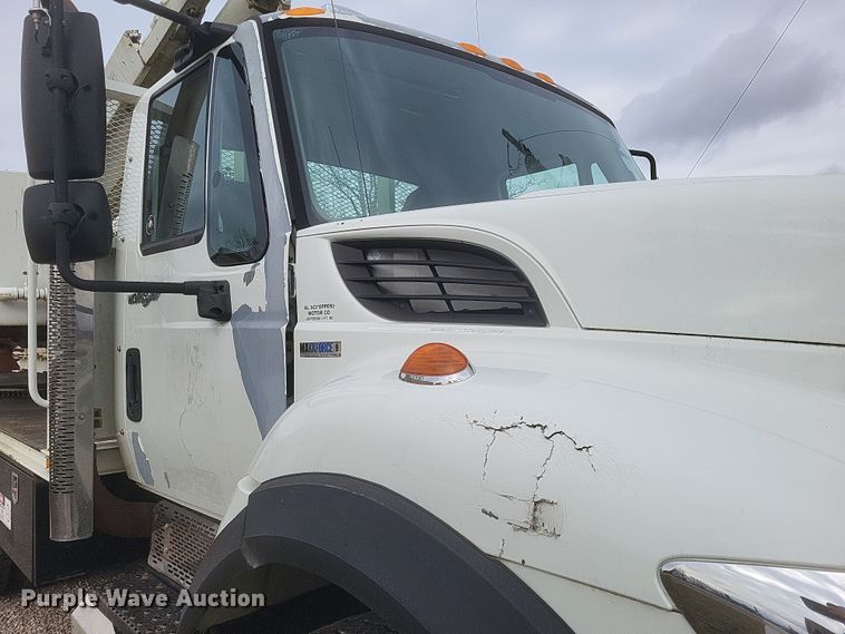 image for item DS5221 2010 International 7400 SBA pressure digger truck