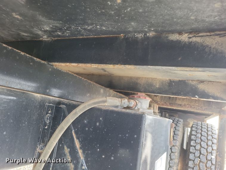 image for item DS5221 2010 International 7400 SBA pressure digger truck