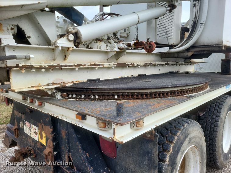 image for item DS5221 2010 International 7400 SBA pressure digger truck