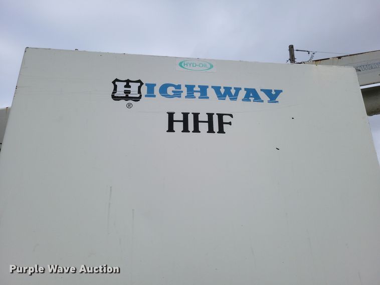 image for item DS5221 2010 International 7400 SBA pressure digger truck