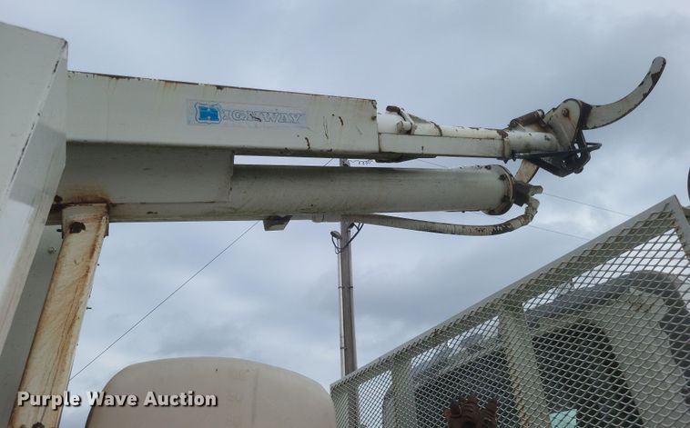 image for item DS5221 2010 International 7400 SBA pressure digger truck