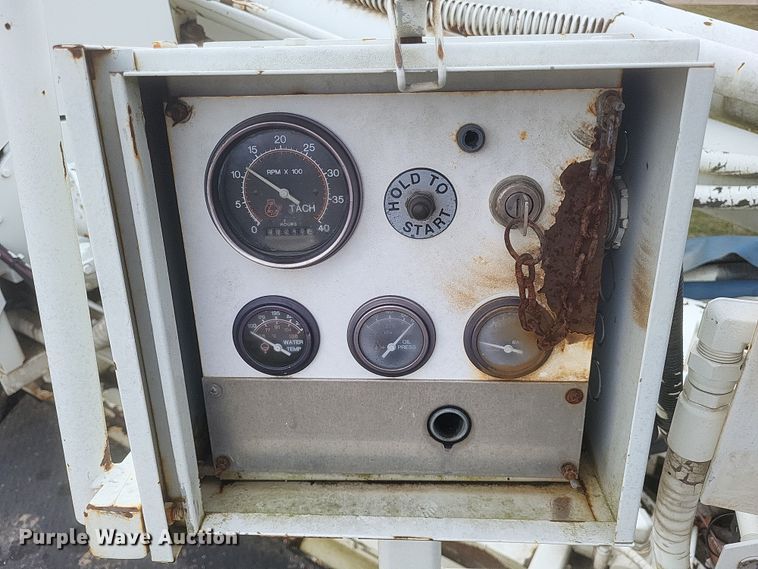 image for item DS5221 2010 International 7400 SBA pressure digger truck