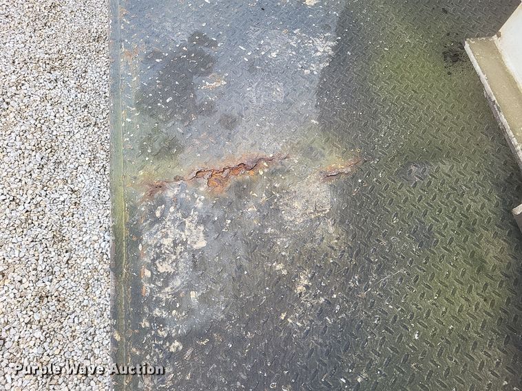 image for item DS5221 2010 International 7400 SBA pressure digger truck