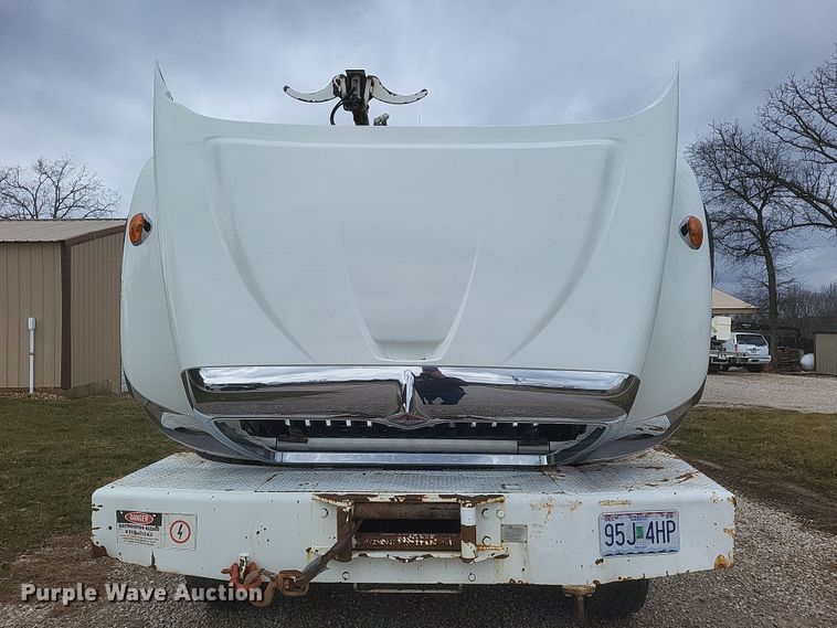 image for item DS5221 2010 International 7400 SBA pressure digger truck