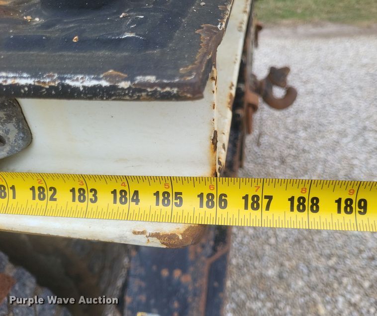 image for item DS5221 2010 International 7400 SBA pressure digger truck