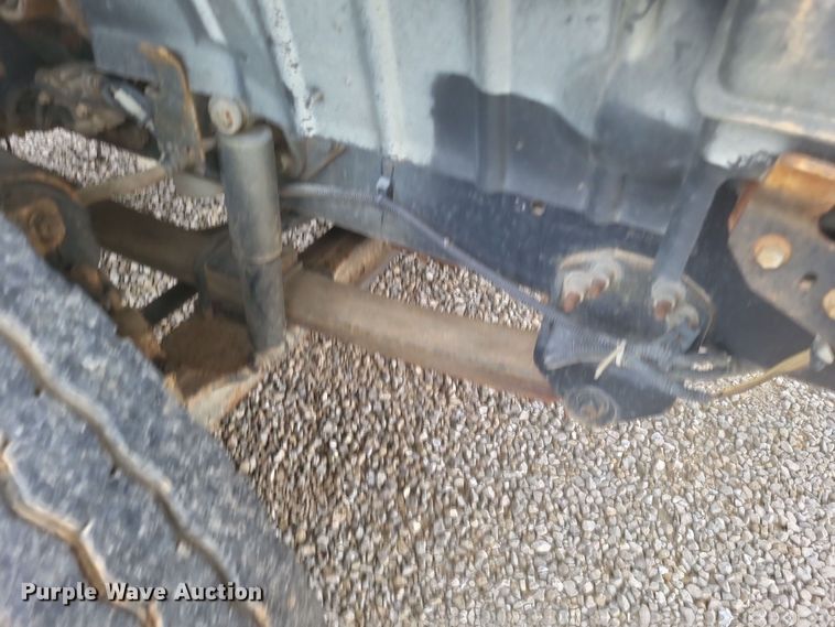 image for item DS5221 2010 International 7400 SBA pressure digger truck