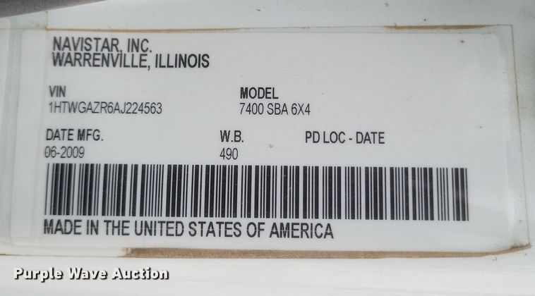 image for item DS5221 2010 International 7400 SBA pressure digger truck