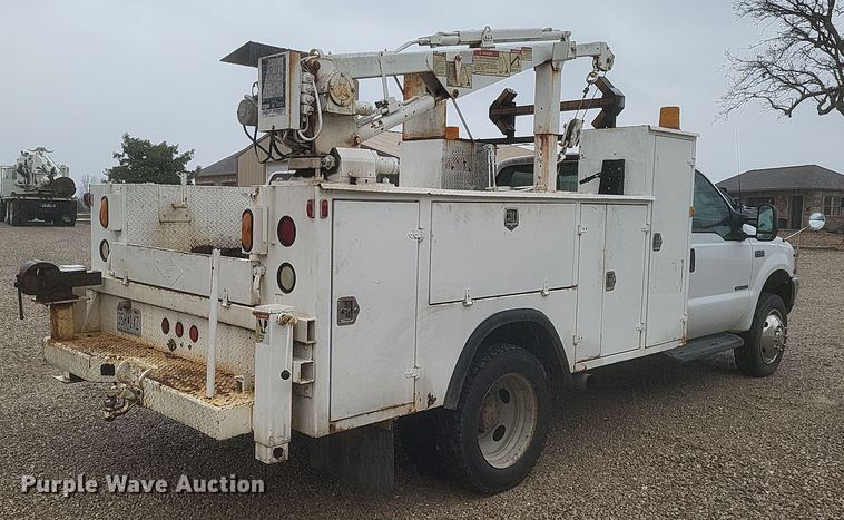 image for item DS5222 2001 Ford F450 Super Duty utility / service truck