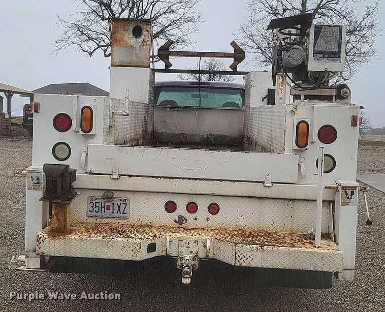 image for item DS5222 2001 Ford F450 Super Duty utility / service truck