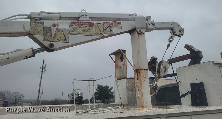 image for item DS5222 2001 Ford F450 Super Duty utility / service truck